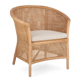 Rattan fotel, ekrü színű párnával.